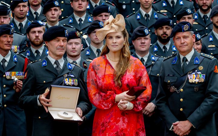 Prinses Amalia voor militairen. 