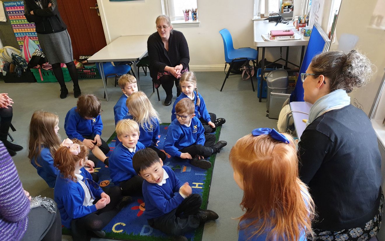 Leerlingen op een particuliere christelijke school in Schotland